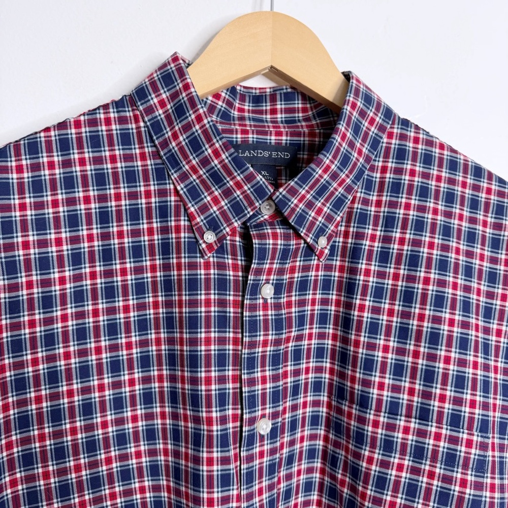 Lands End Men’s XL Traditional Fit Long Sleeve Button‎ Down Shirt Plaid Navy Red